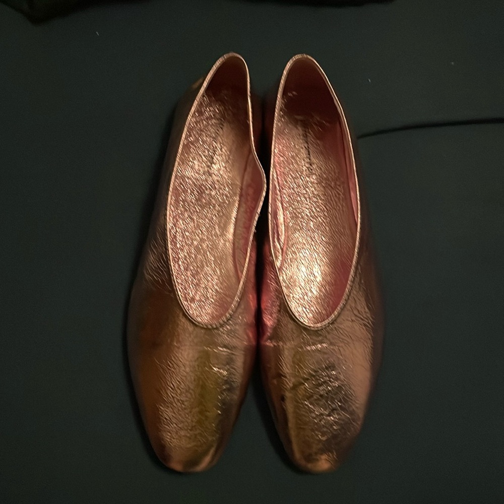 Rose gold flats. Never worn!